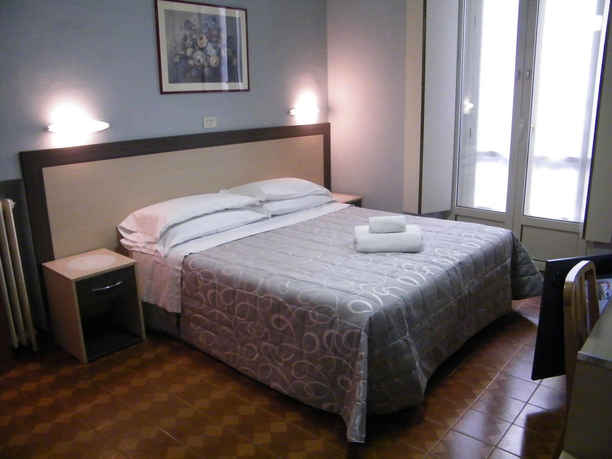 Hotel Alba Torino Centro Luaran gambar